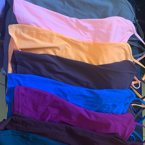 Lululemon power y tanks - Picture 4 of 4